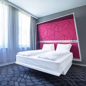 3* Hotell Magic Xhibition